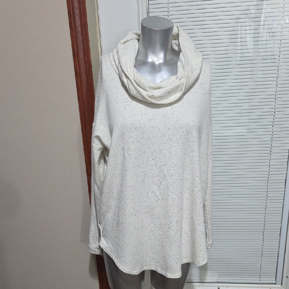 Relaxed Cowl Neck Sweater in Cream Speckle